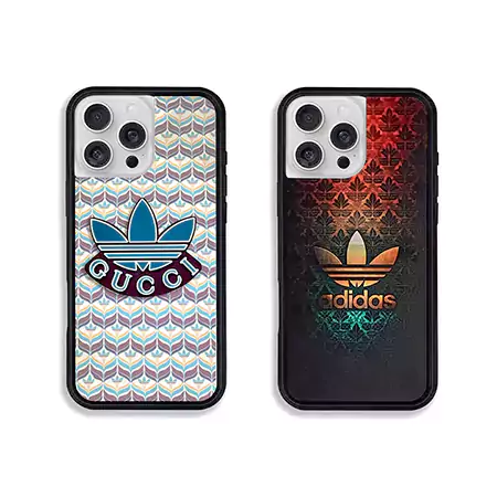 アイフォーン15pro ケース adidas風 