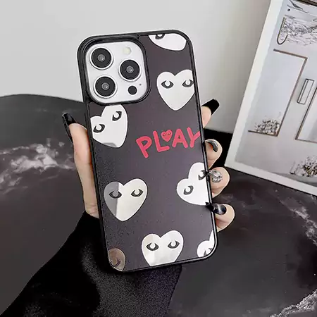 iphone15 comme des garçons風 スマホケース 