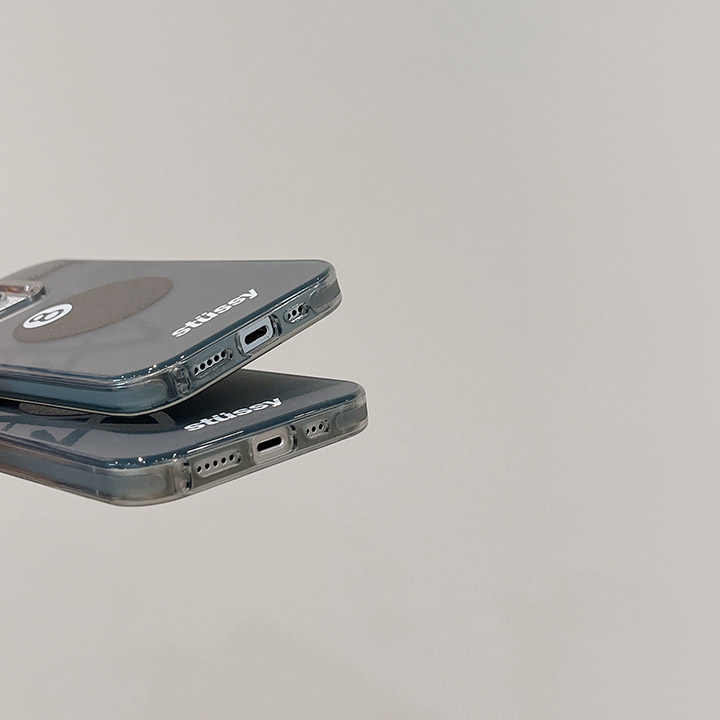 ブランド アイフォン 15プロ 携帯ケース 