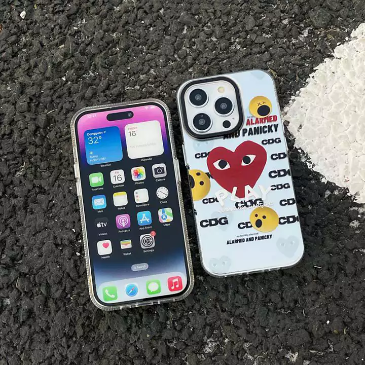 comme des garçons iphone 15pro 携帯ケース 