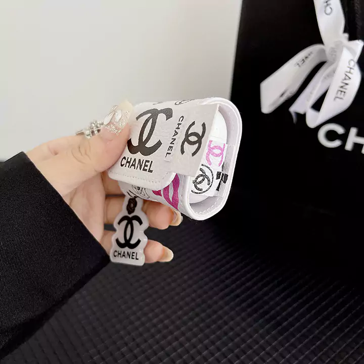 chanel 収納ケース アイフォン15プロ 